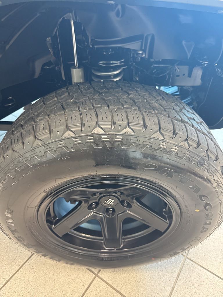 Used 2021 Jeep Gladiator Overland image 18