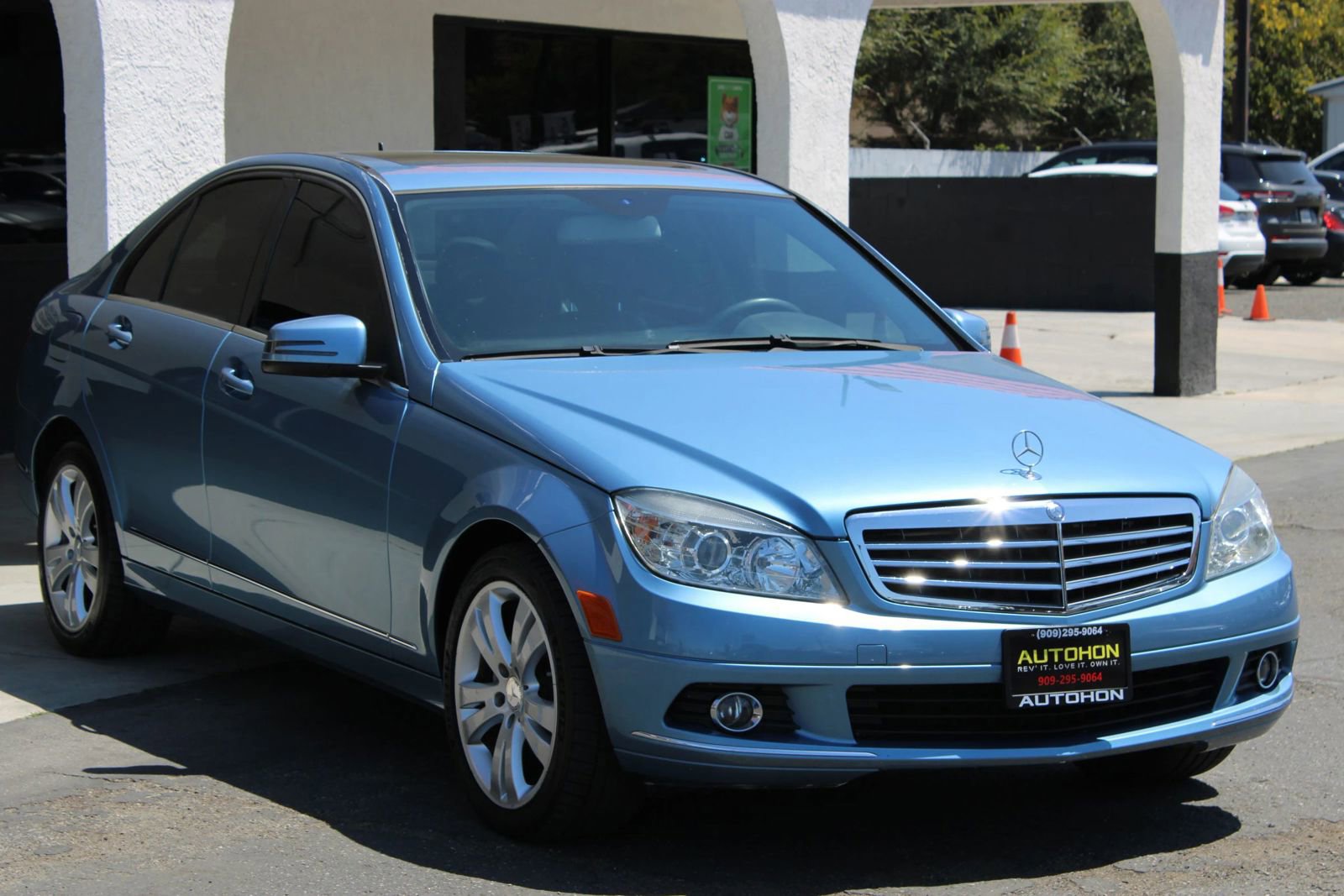 Used 2010 Mercedes-Benz C 300 Sedan image 3