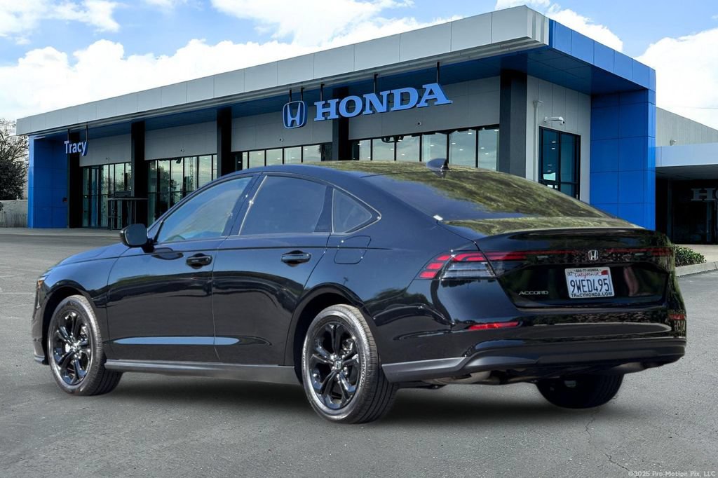 Certified 2025 Honda Accord SE image 10