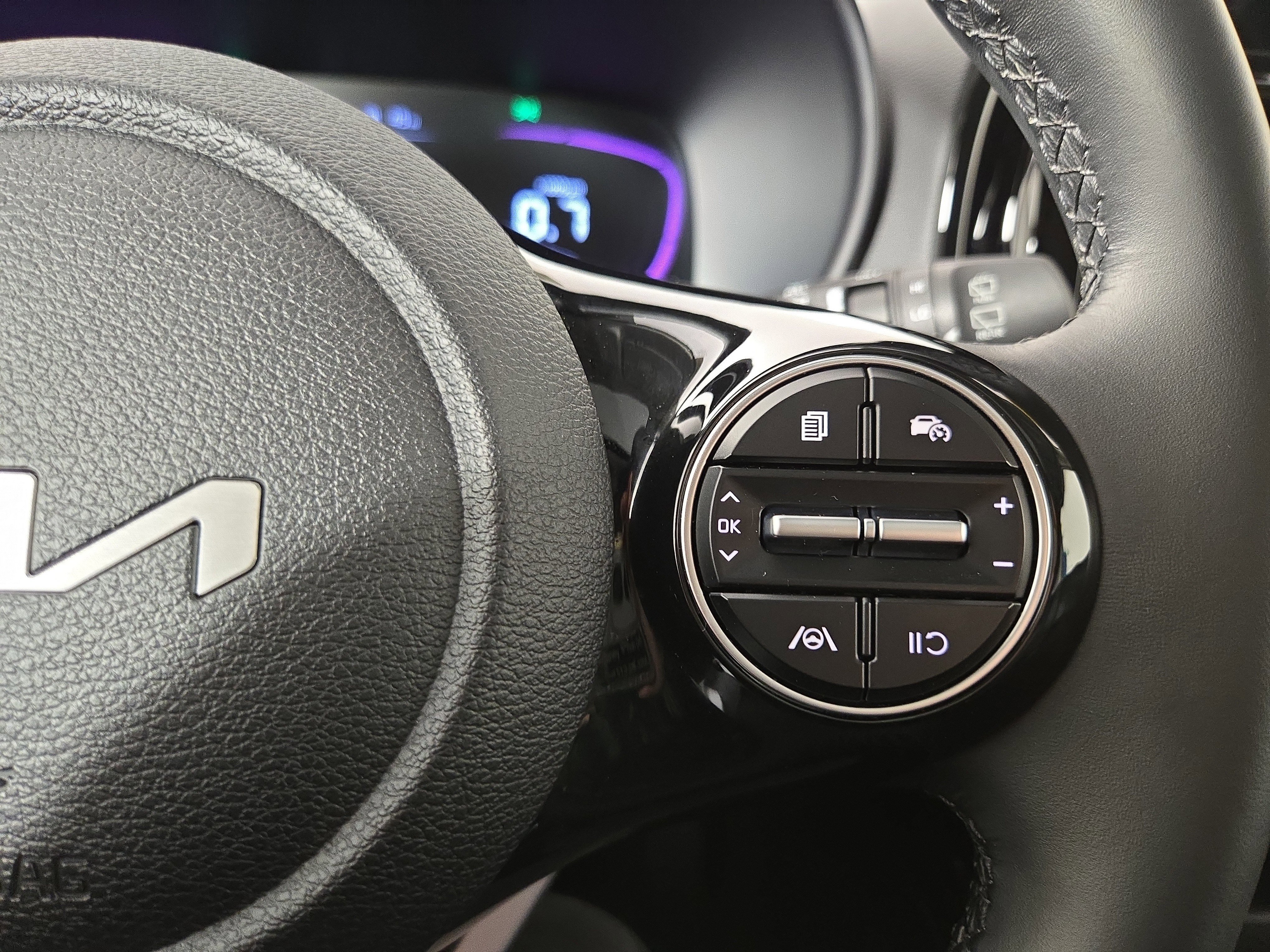 Used 2025 Kia Soul EX image 16