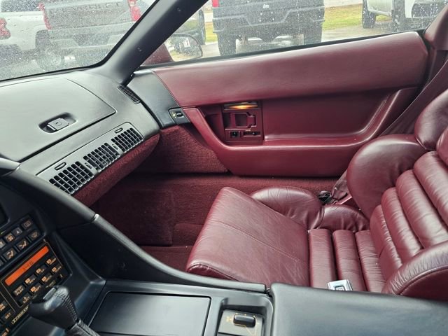 Used 1993 Chevrolet Corvette Coupe image 17