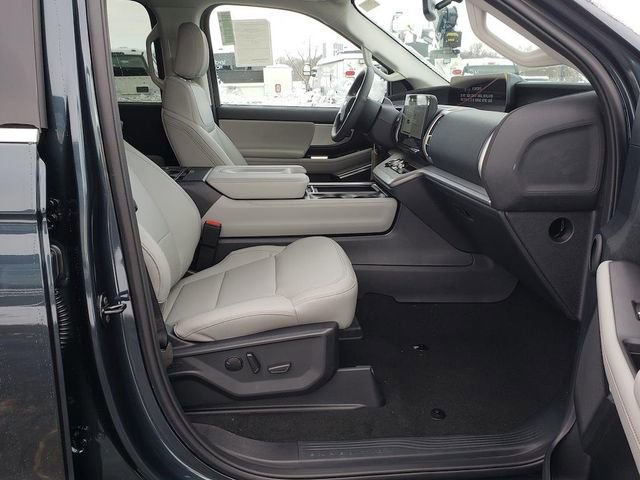 New 2025 Ford Expedition Max Active image 21