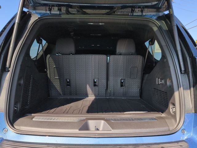 New 2026 Chevrolet Suburban Premier image 24