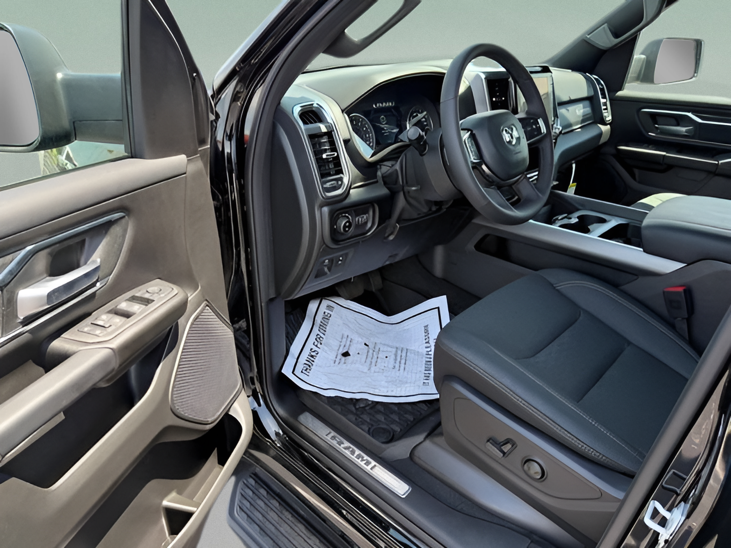 New 2026 RAM 1500 Big Horn AWD/4WD image 15