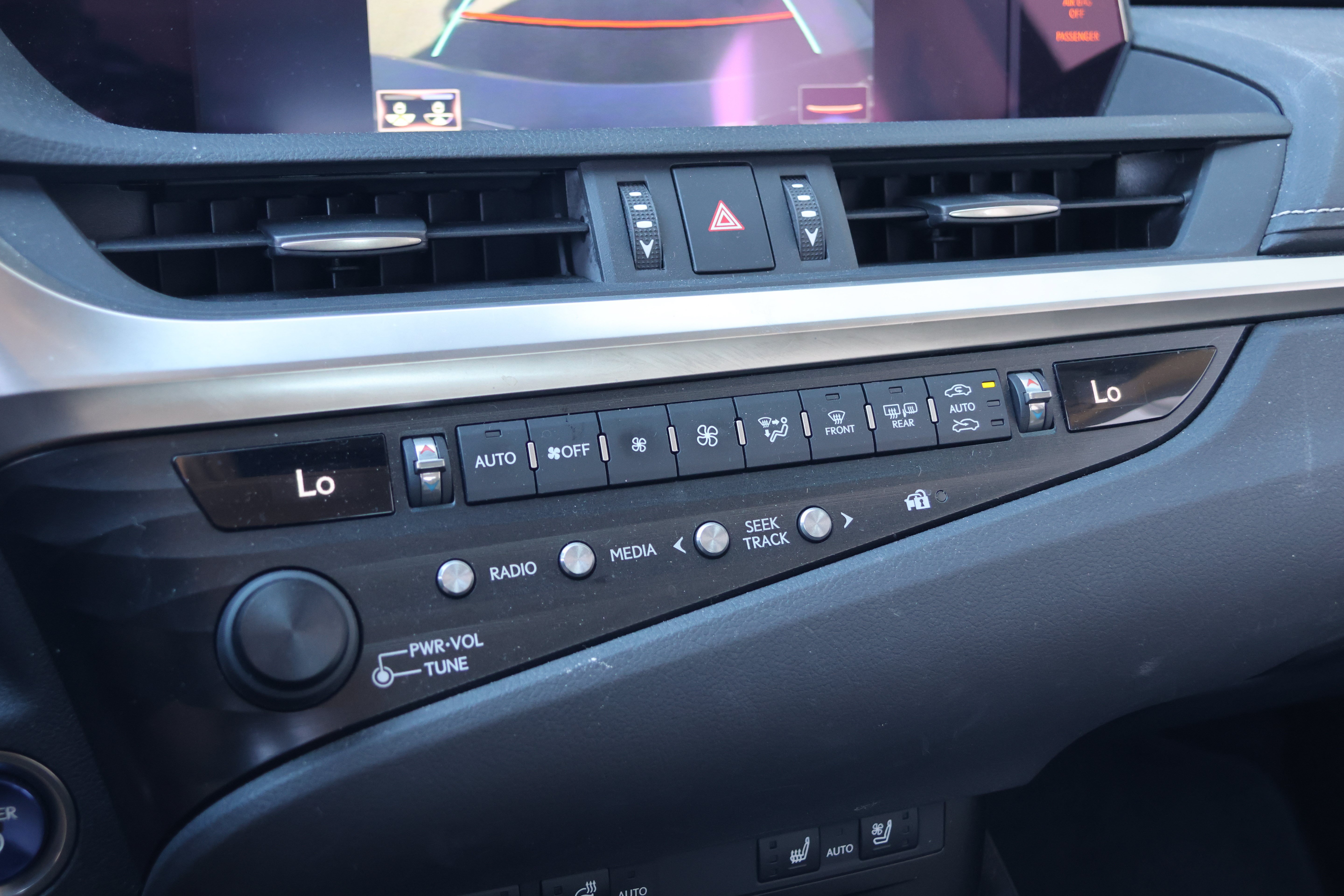 Used 2020 Lexus ES 300h w/ Premium Package FWD image 20