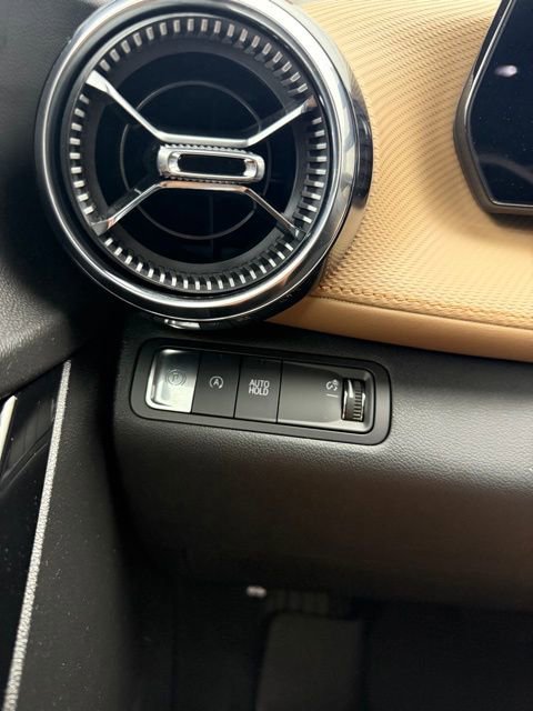 Used 2025 Chevrolet Equinox ACTIV image 38