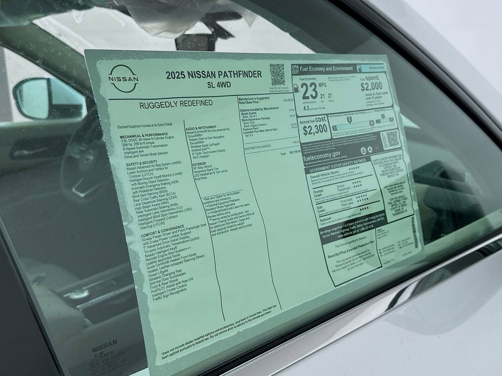 New 2025 Nissan Pathfinder SL w/ Black Appearance Package image 13