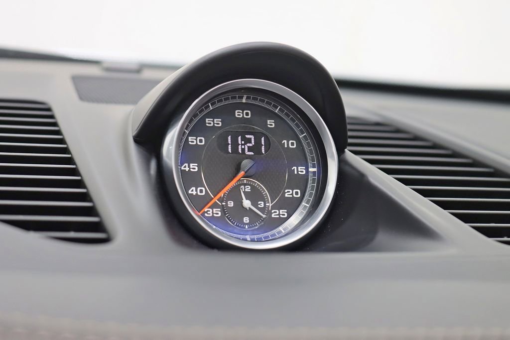 Used 2018 Porsche 911 Turbo image 19