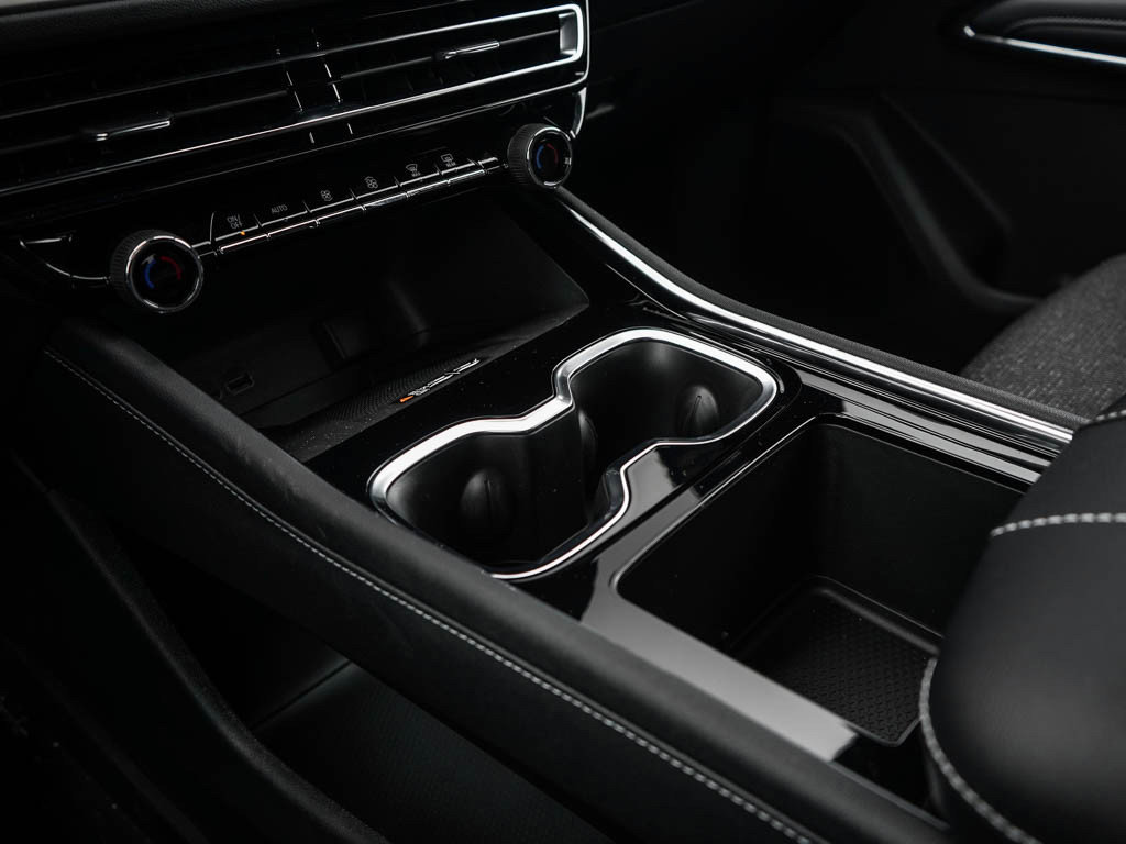 New 2026 Chevrolet Traverse LT w/ Midnight/Sport Edition image 28