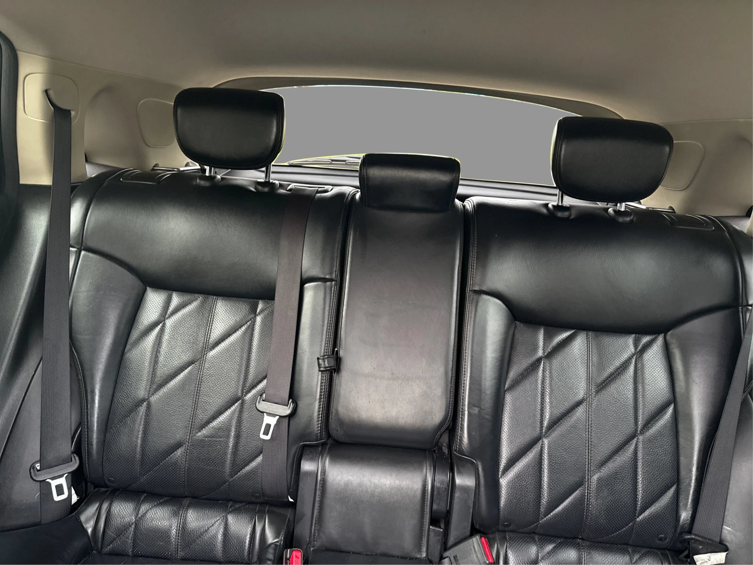 Used 2014 INFINITI QX70 AWD w/ Premium Package image 17