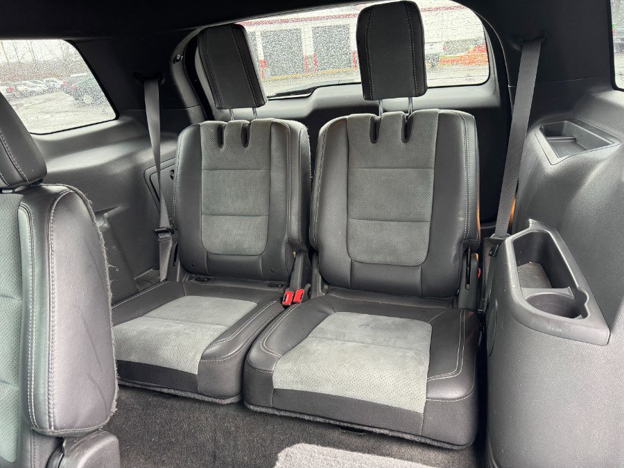 Used 2015 Ford Explorer XLT w/ Equipment Group 202A image 17