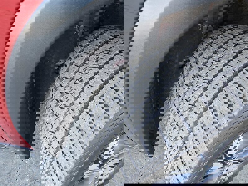 Used 2017 INFINITI QX30 Luxury w/ Cargo Package image 28