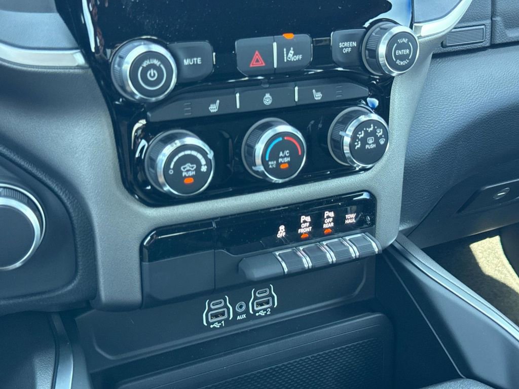 New 2025 RAM 1500 Big Horn image 23