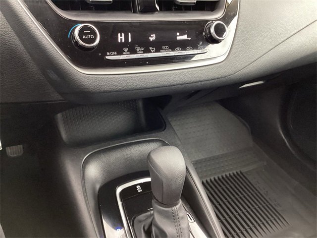 Used 2021 Toyota Corolla LE image 20