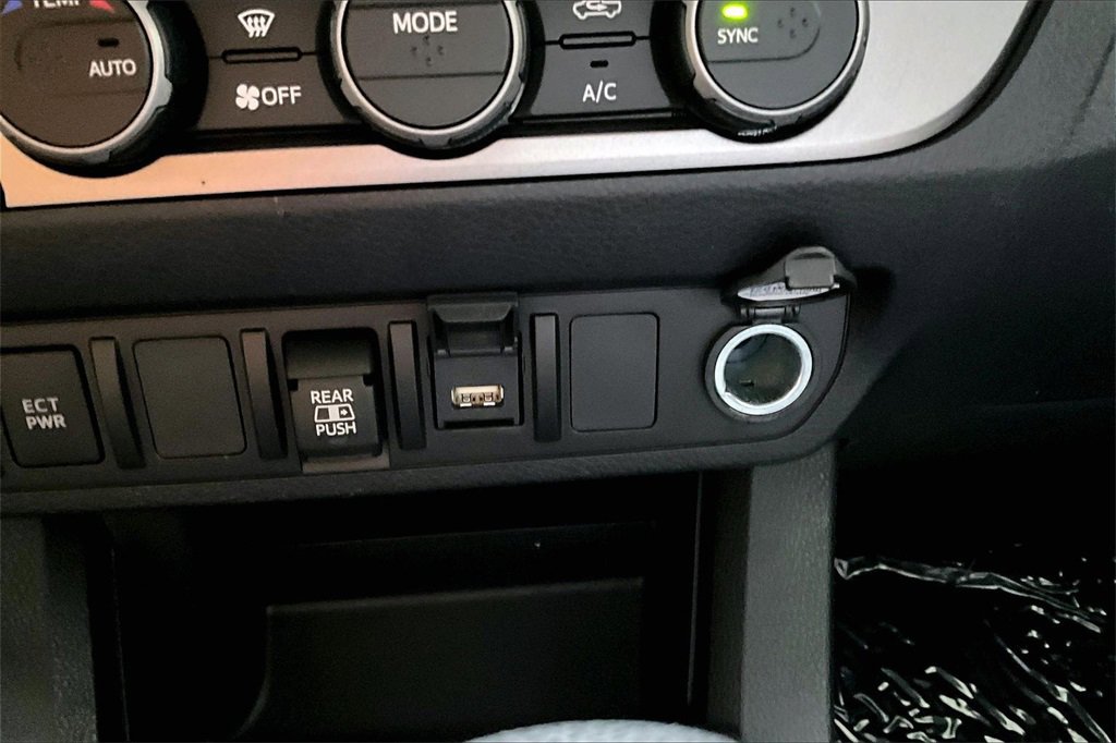 Used 2022 Toyota Tacoma SR5 image 16