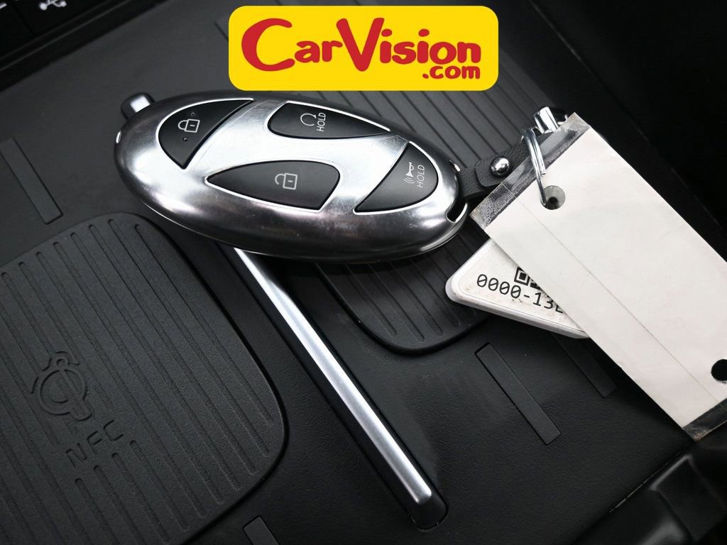 Used 2025 Hyundai Santa Fe SEL w/ Tow & Go Package image 11