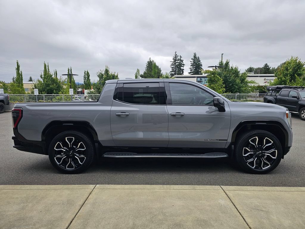 Used 2025 GMC Sierra EV Denali AWD/4WD image 6