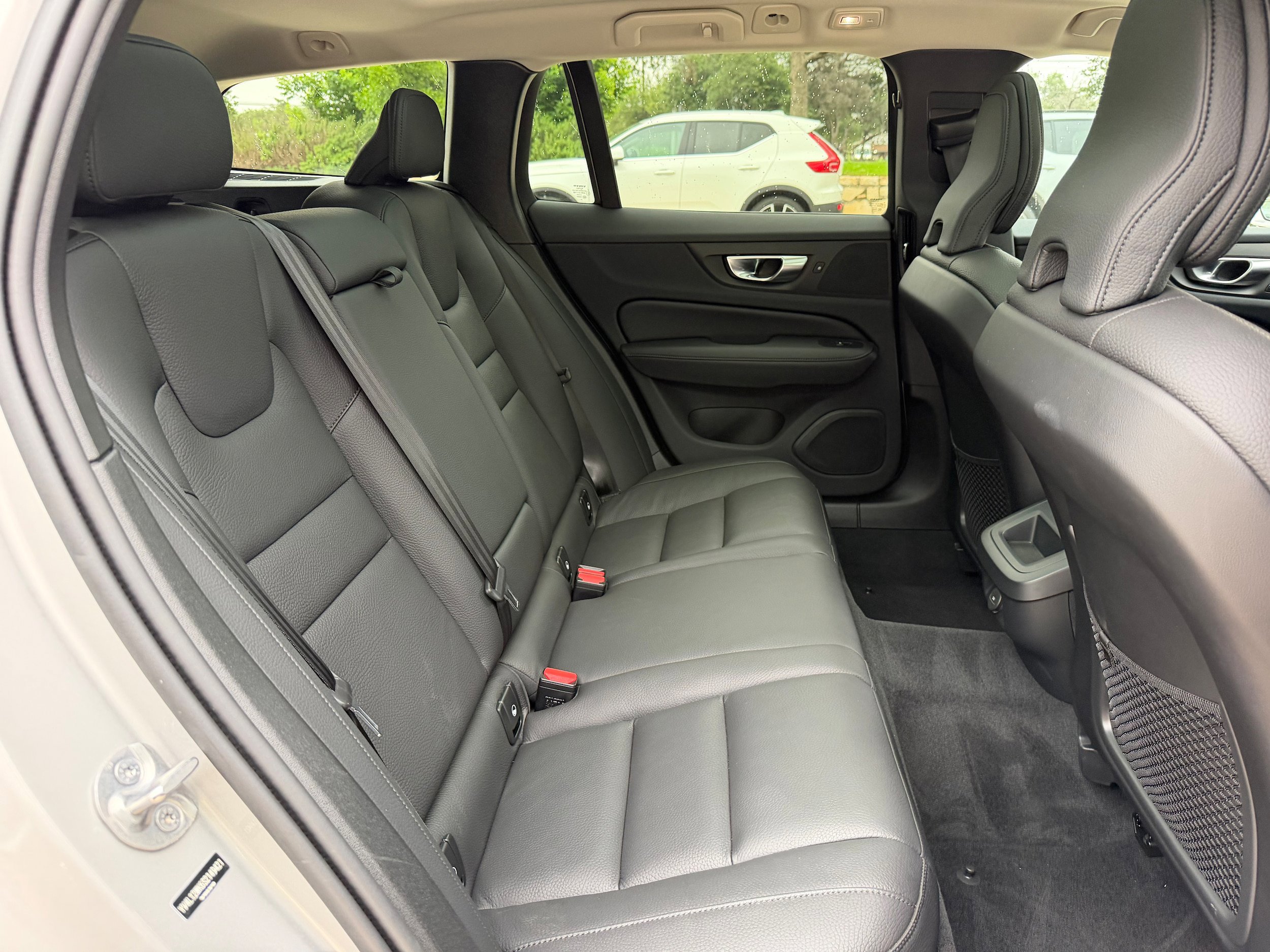 Certified 2025 Volvo V60 B5 Cross Country Plus AWD/4WD image 12