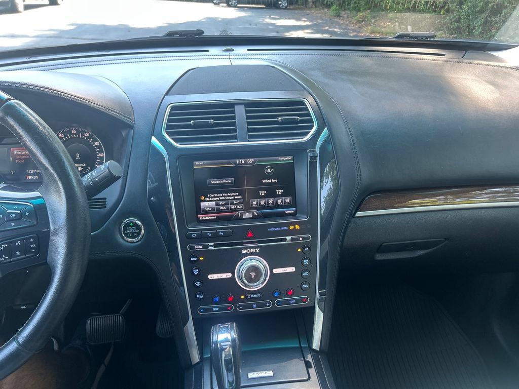 Used 2016 Ford Explorer Platinum AWD/4WD image 22