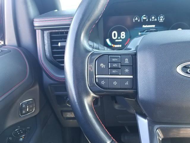 Used 2022 Ford Expedition Limited image 26