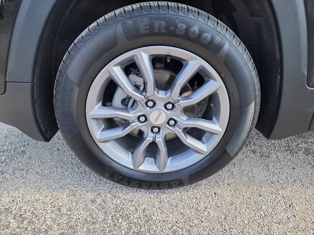 Certified 2024 GMC Terrain SLT image 11