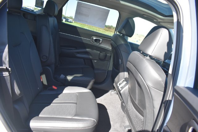 New 2026 Kia Sorento X-Line EX AWD/4WD image 17