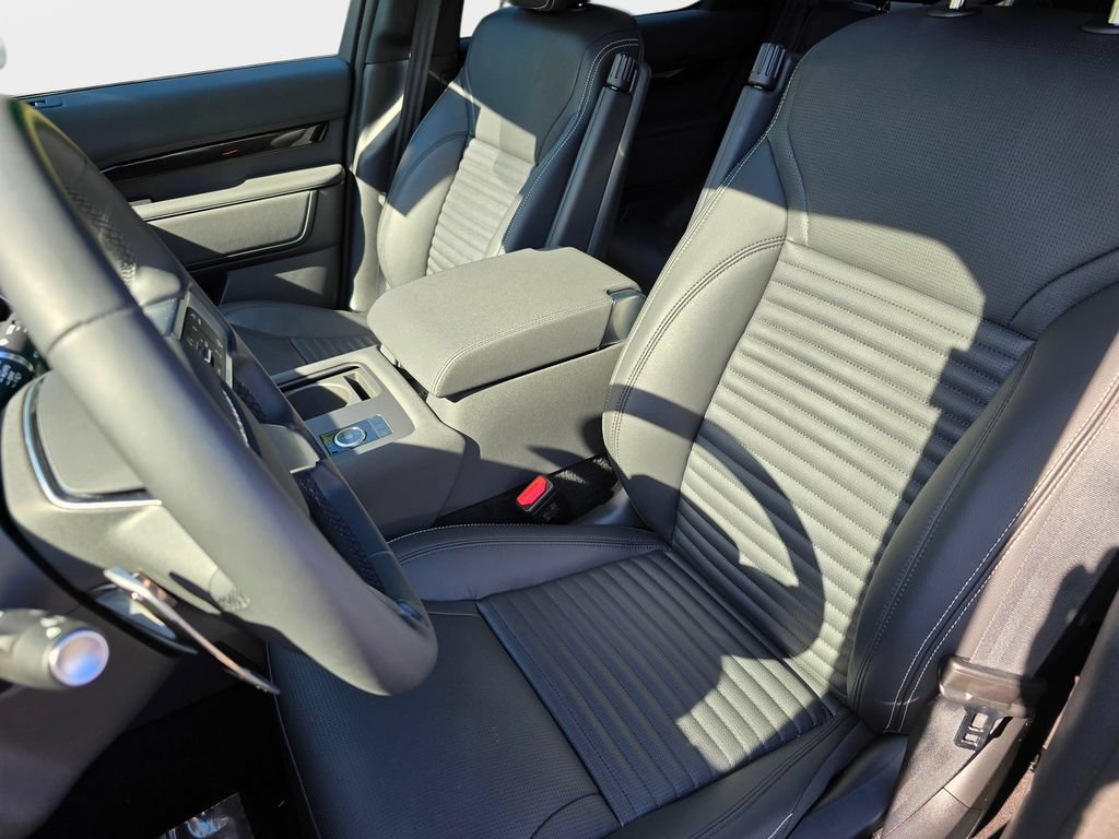 Certified 2025 Land Rover Discovery S AWD/4WD image 15