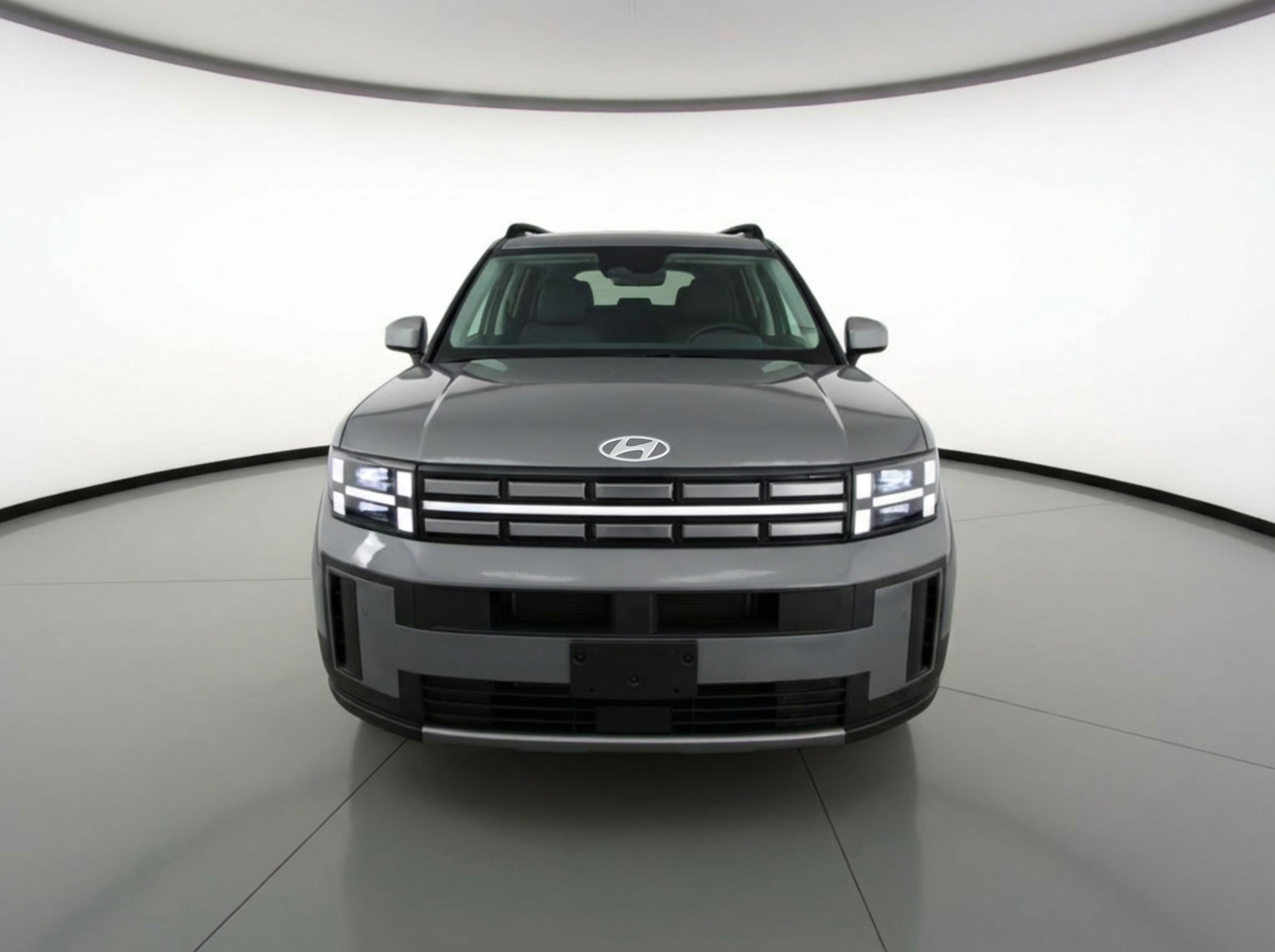 Used 2025 Hyundai Santa Fe SEL image 2