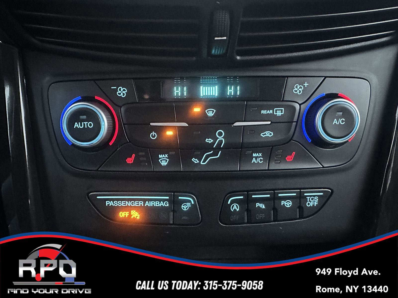 Used 2018 Ford Escape Titanium image 25