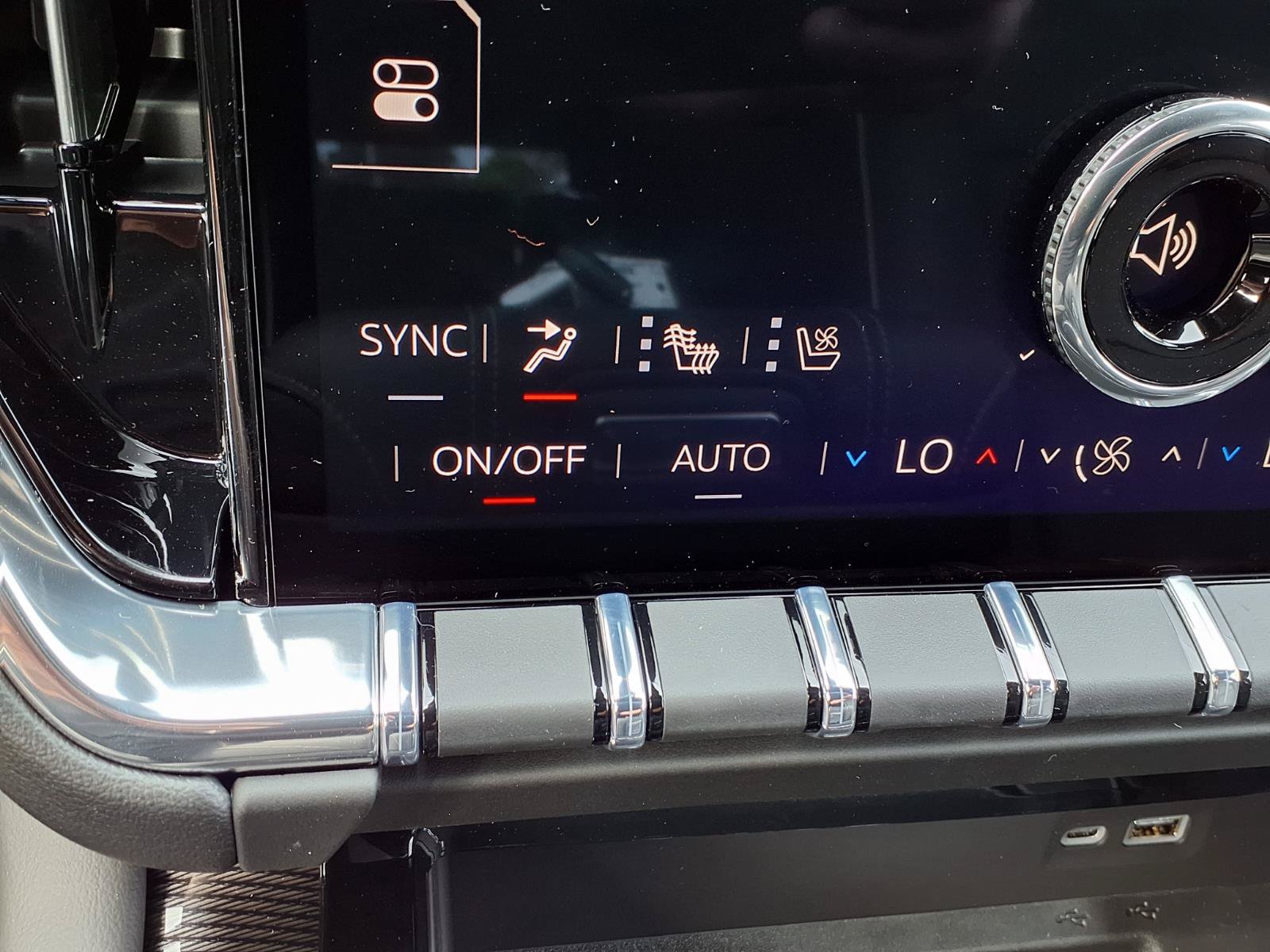 New 2027 GMC Yukon XL Elevation w/ Elevation Premium Package AWD/4WD image 5