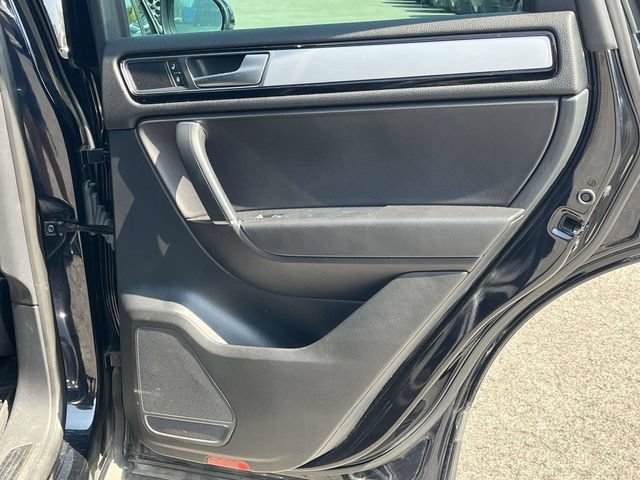 Used 2017 Volkswagen Touareg Wolfsburg Edition AWD/4WD image 24