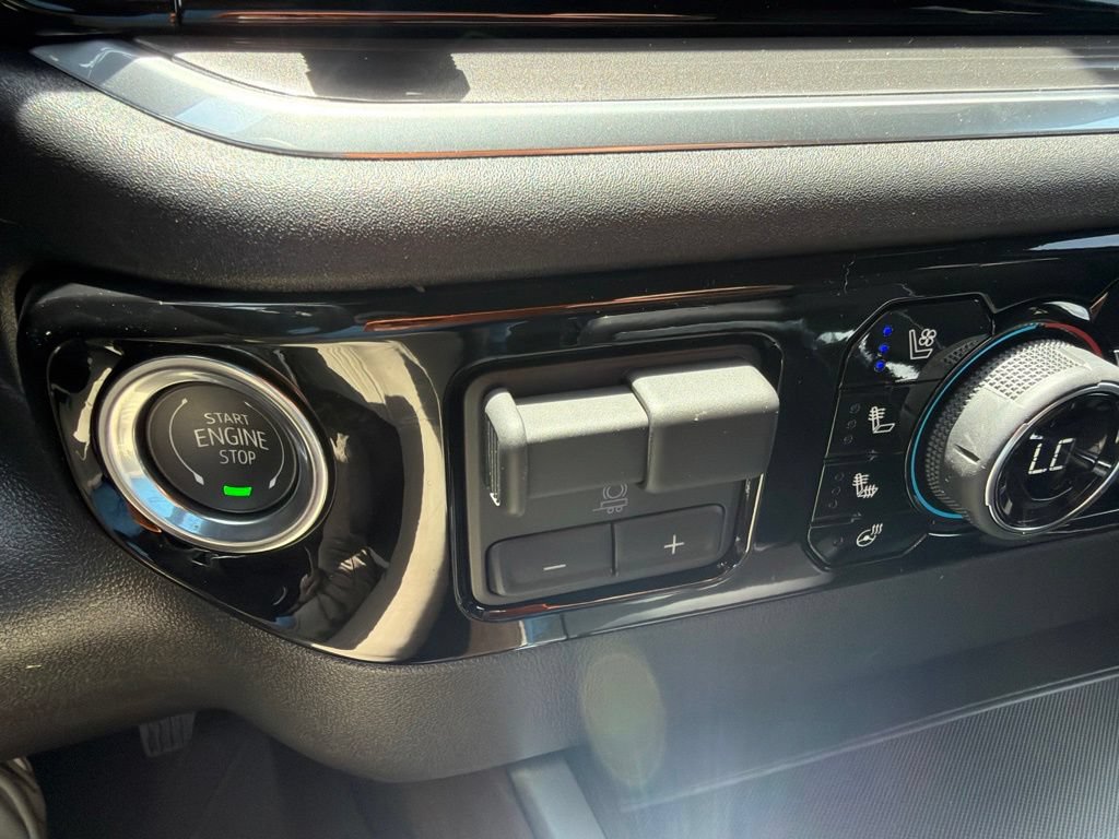 New 2026 Chevrolet Silverado 1500 High Country AWD/4WD image 31