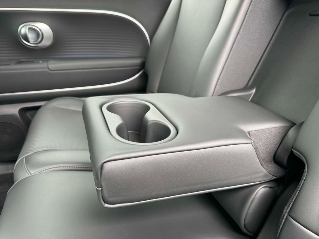 New 2026 Hyundai Ioniq 9 SEL image 14