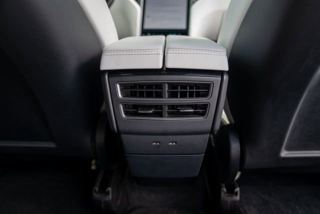 Used 2020 Tesla Model X Long Range image 48