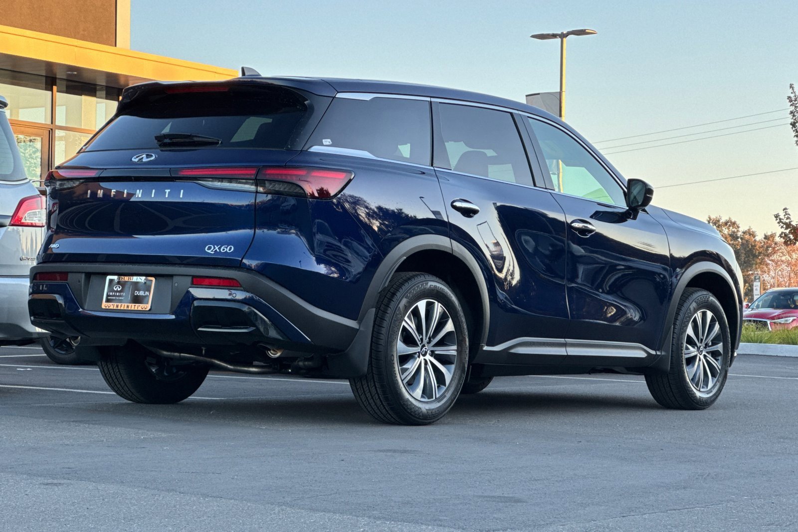 Certified 2025 INFINITI QX60 Pure image 5