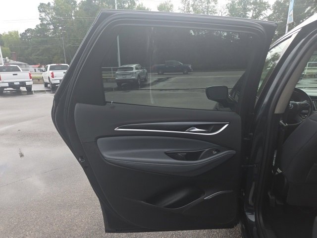 Used 2018 Buick Enclave Essence image 23