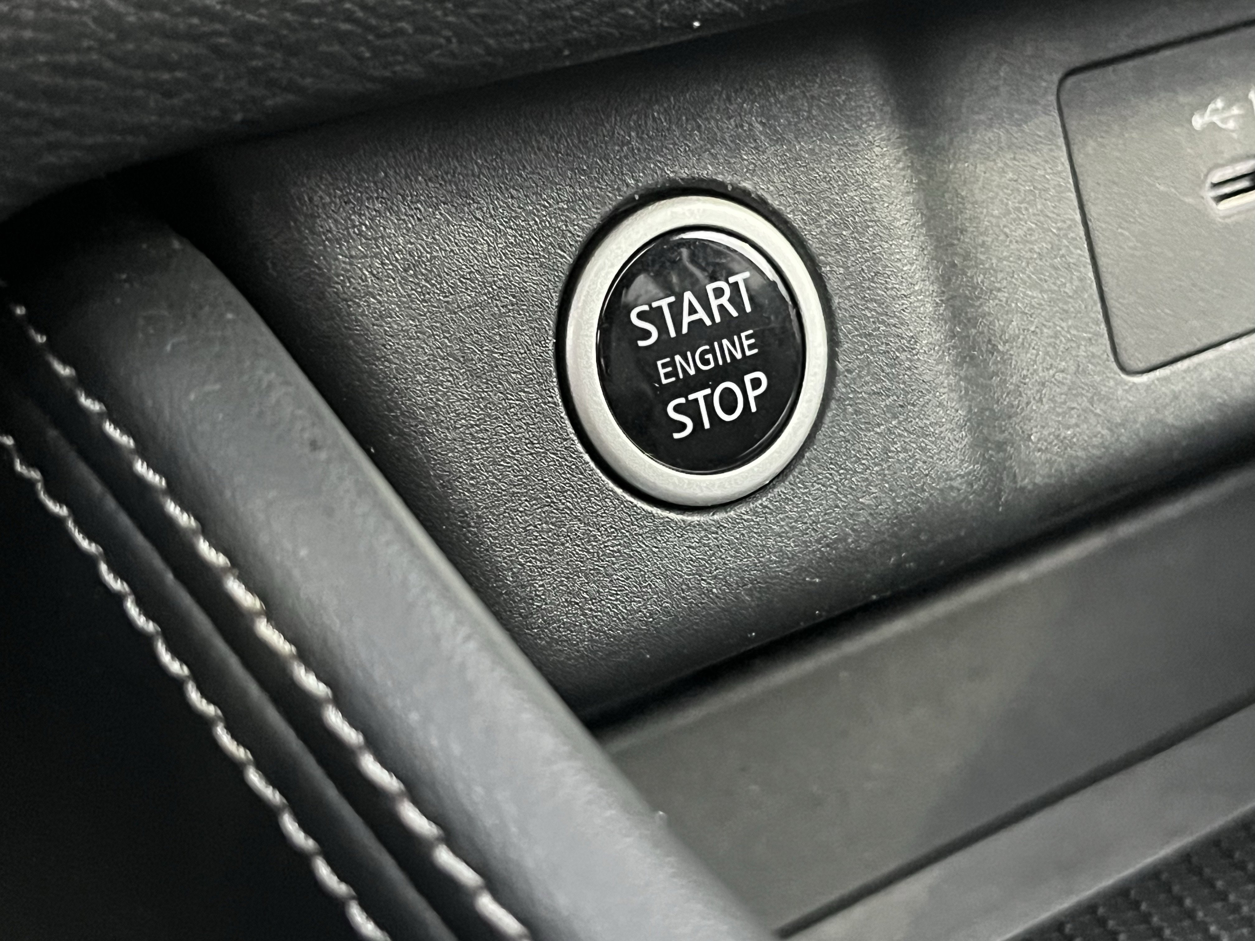 Used 2023 Nissan Rogue SL w/ SL Premium Package image 35