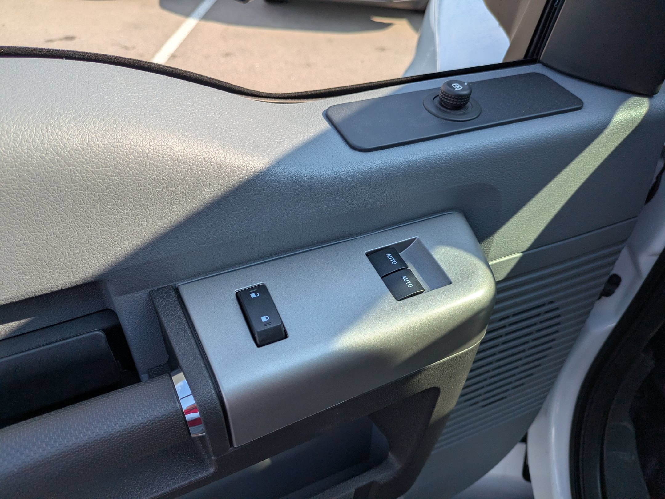 New 2027 Ford F750 2WD Regular Cab Super Duty image 17