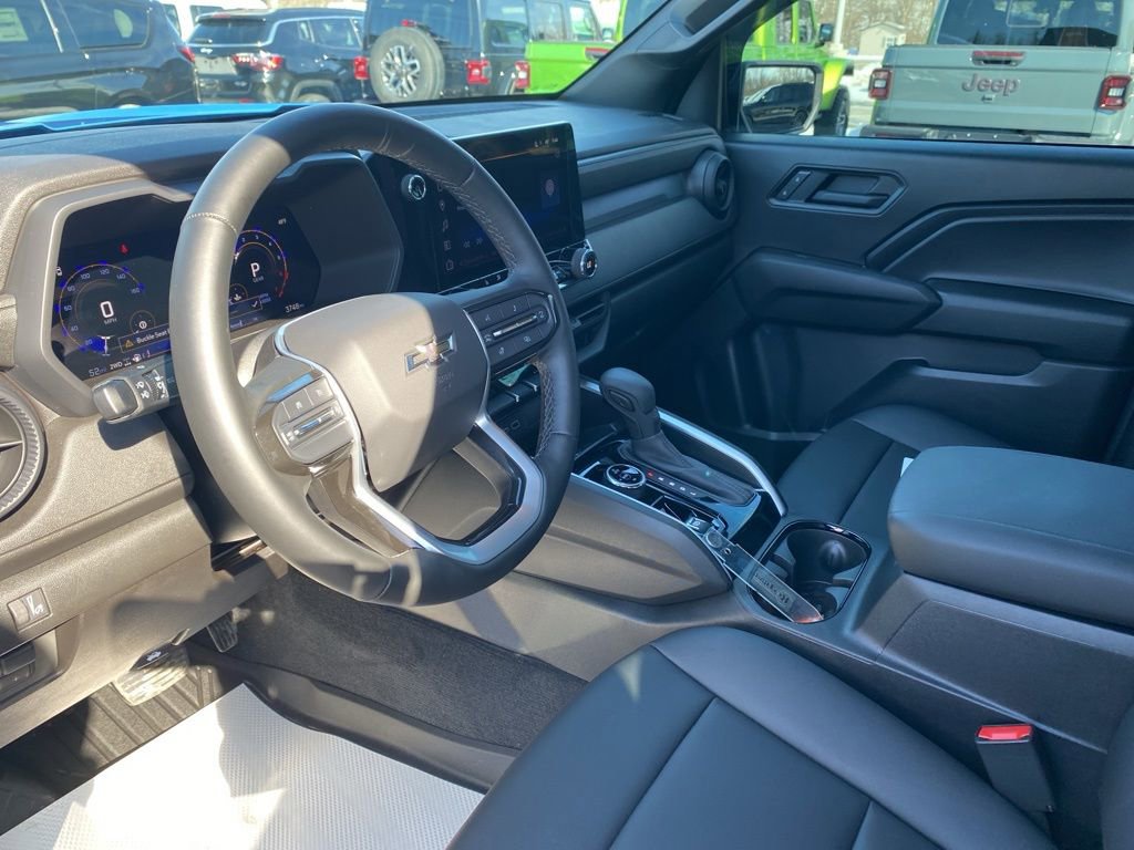 Used 2025 Chevrolet Colorado Trail Boss image 21