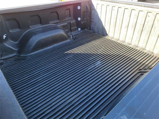 Used 2020 Chevrolet Silverado 1500 LT image 5