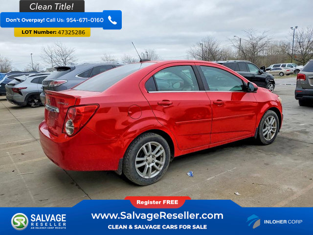 Used 2015 Chevrolet Sonic LT w/ Wheels and Fog Lamp Package FWD image 4