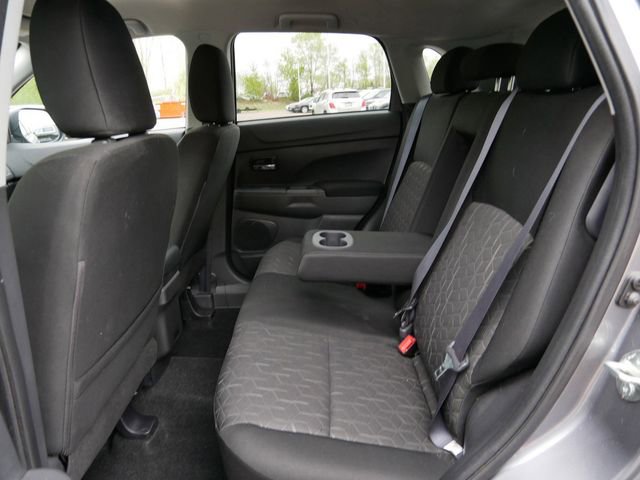 Used 2023 Mitsubishi Outlander Sport ES AWD/4WD image 11