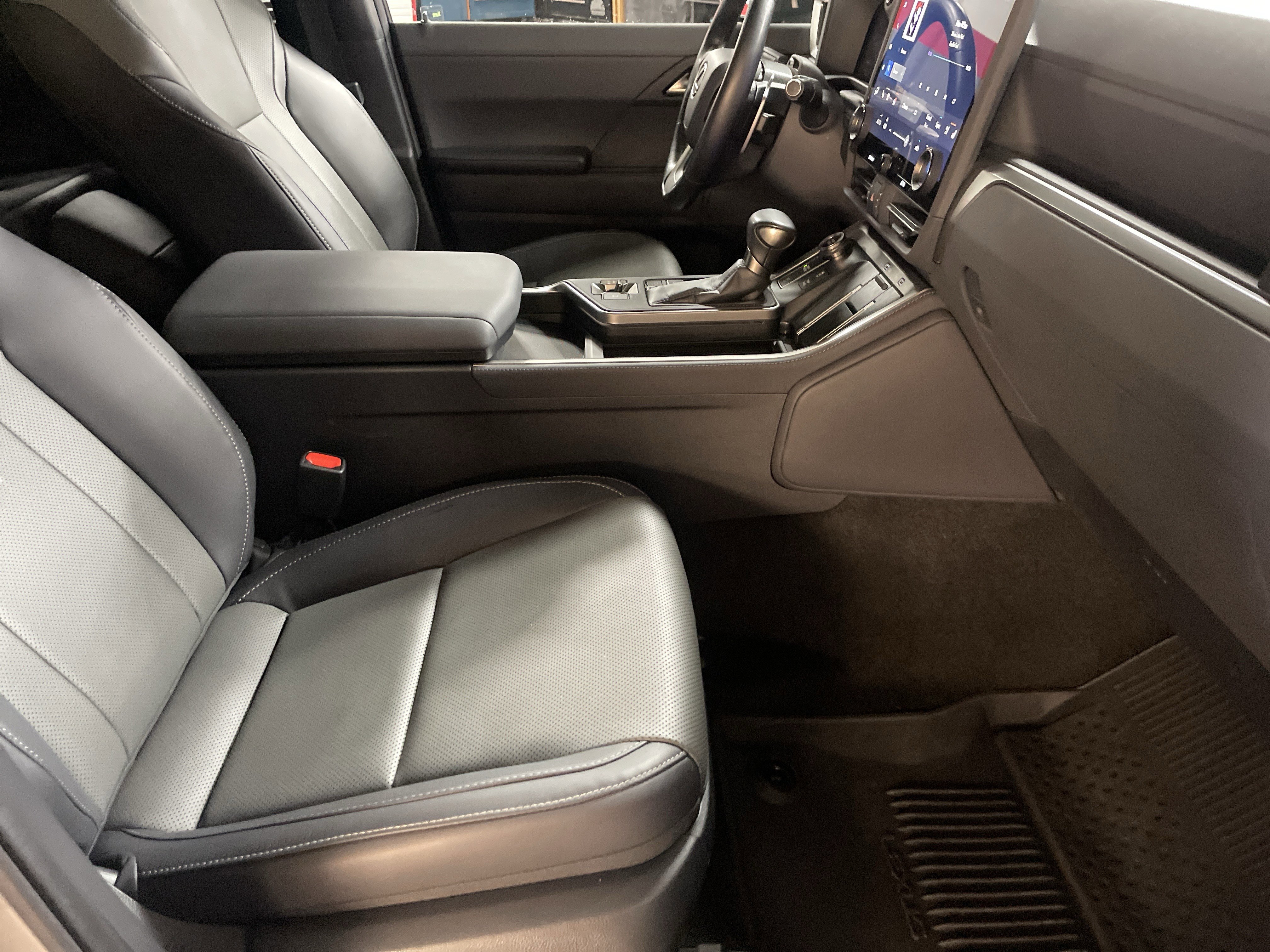 Used 2024 Lexus GX 550 GX 550 Premium image 34