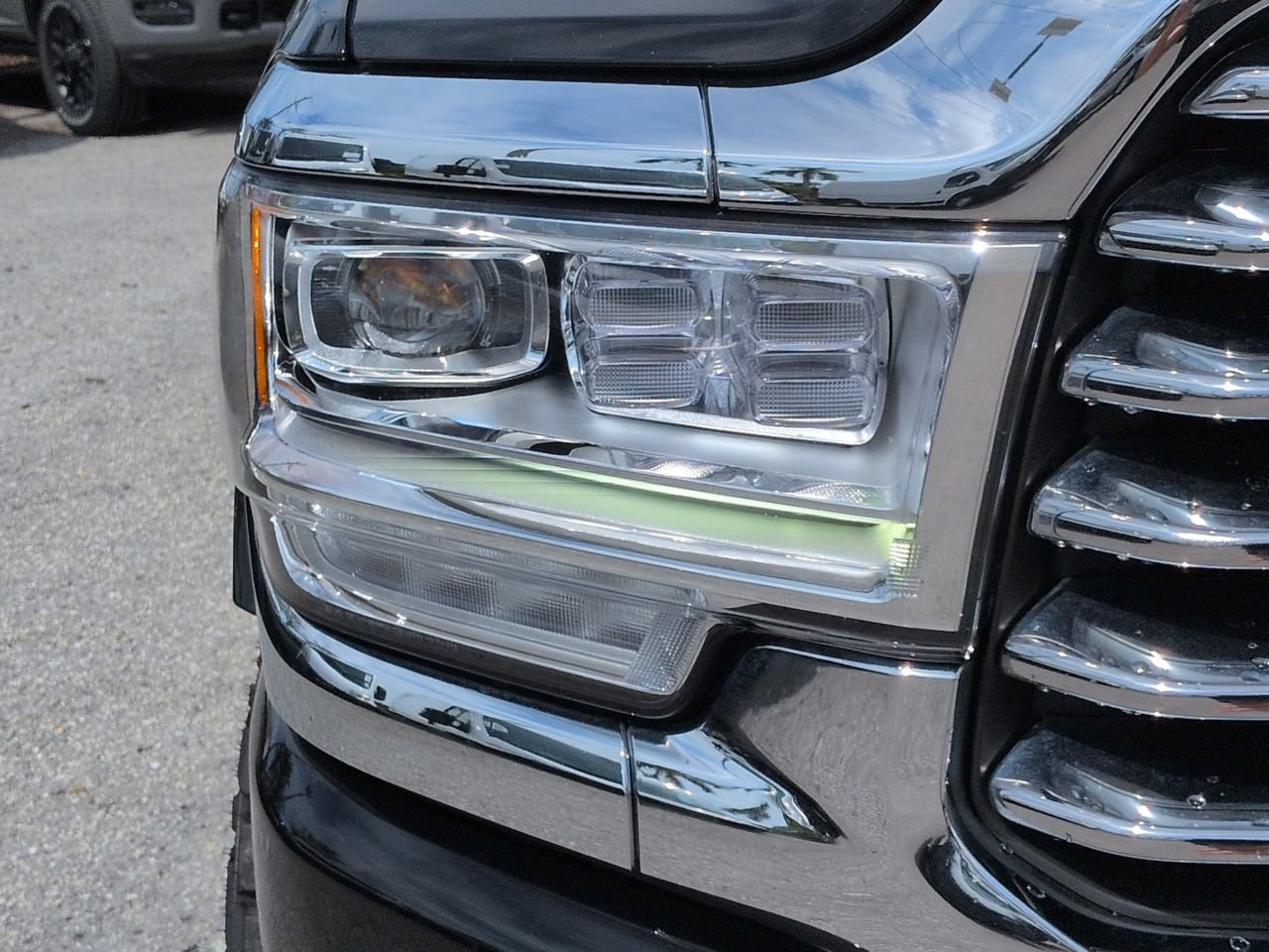 Used 2024 RAM 2500 Limited AWD/4WD image 10