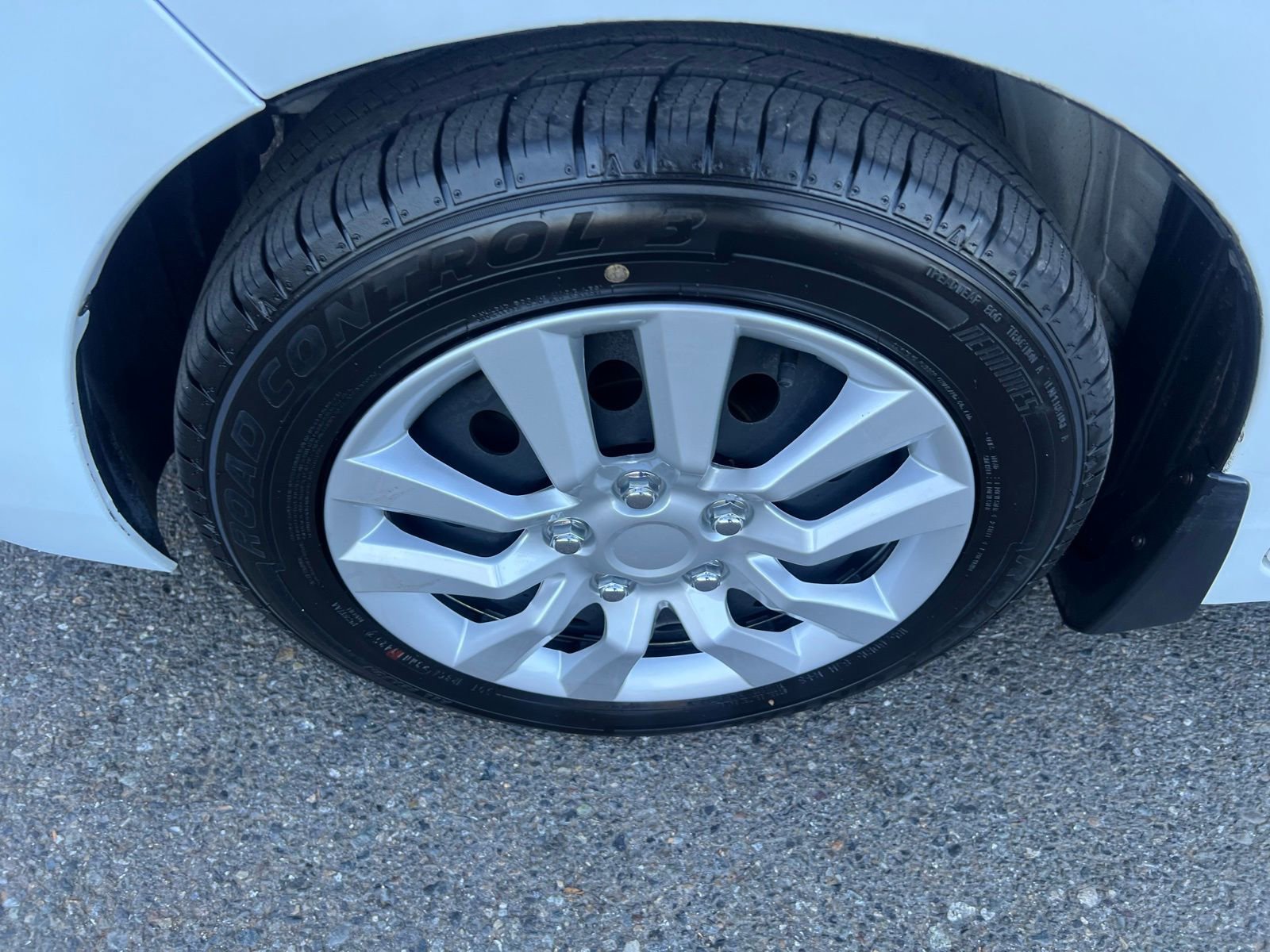 Used 2015 Honda Fit LX image 8