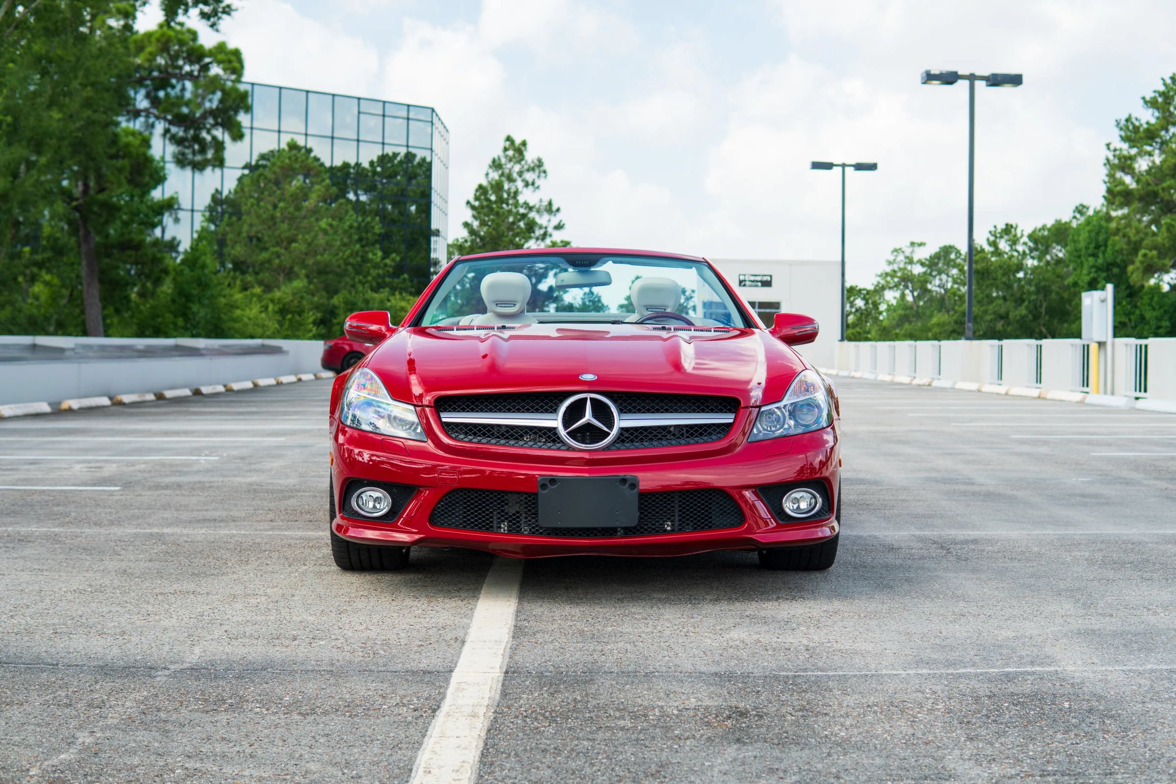 Used 2011 Mercedes-Benz SL 550 image 1