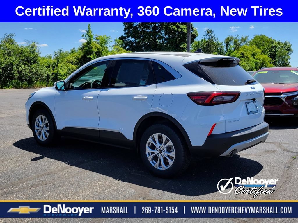Used 2023 Ford Escape Active w/ Tech Pack #2 AWD/4WD image 4