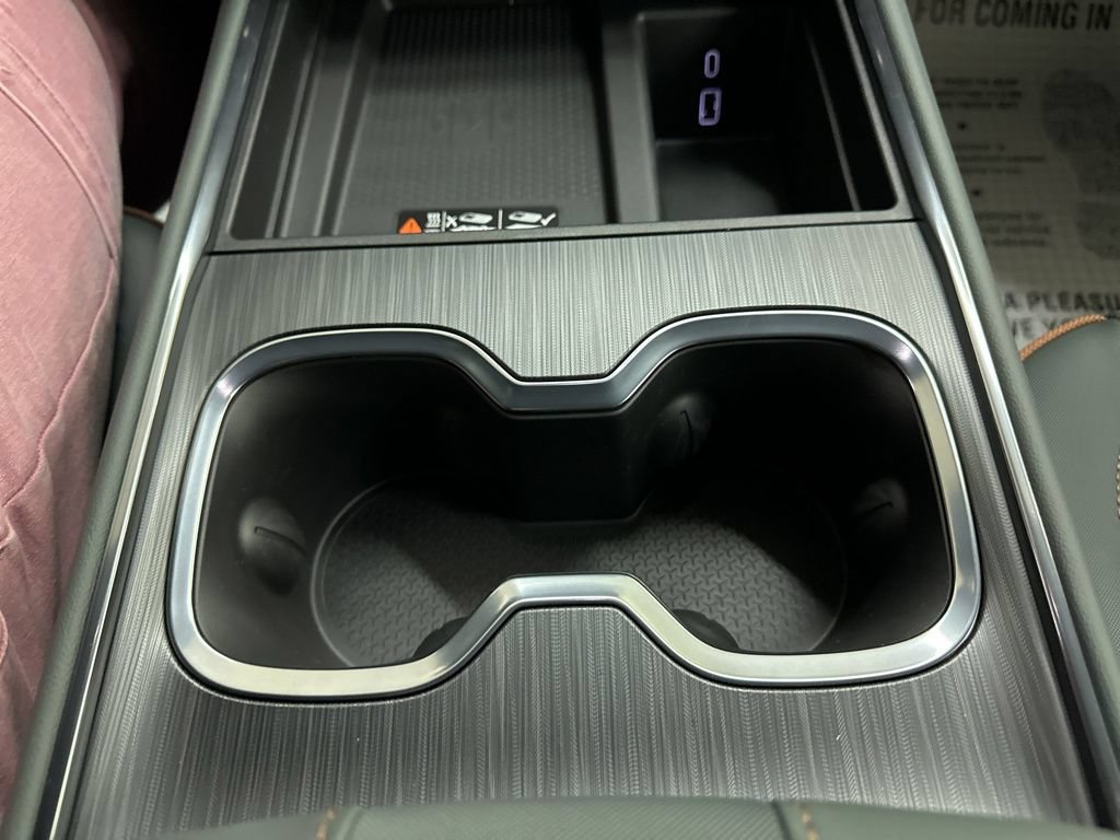 New 2026 GMC Acadia AT4 w/ Luxury Package AWD/4WD image 43