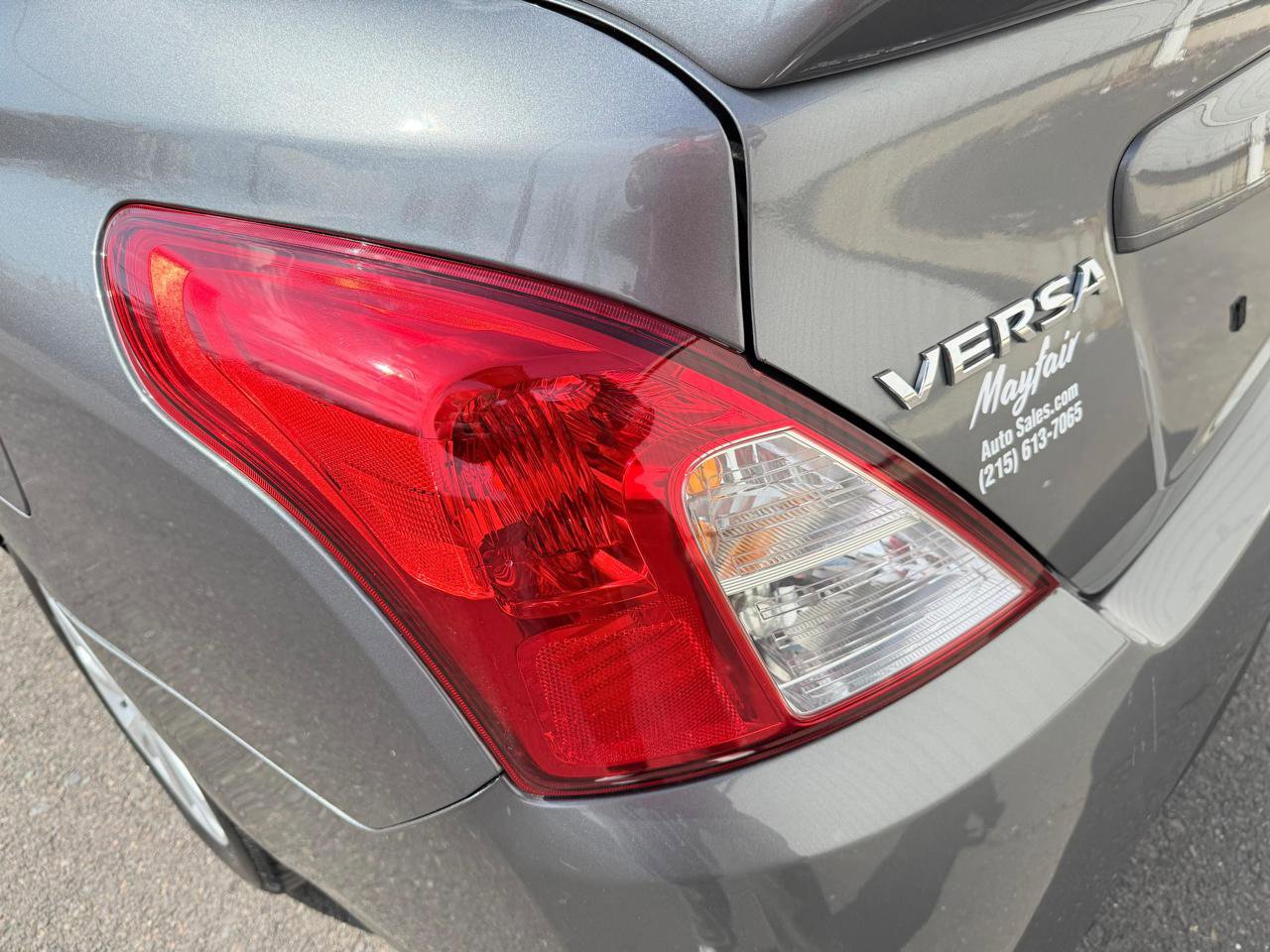 Used 2019 Nissan Versa SV image 12