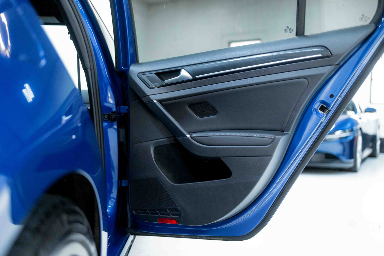 Used 2018 Volkswagen Golf R DCS and Navigation 7A image 44